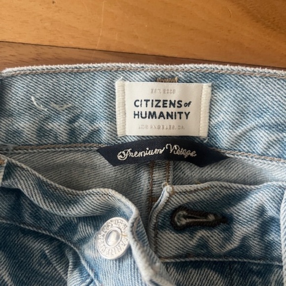 LIKE NEW Citizens of Humanity Horseshoe Jean Size 25 in Savahn wash - Picture 2 of 4